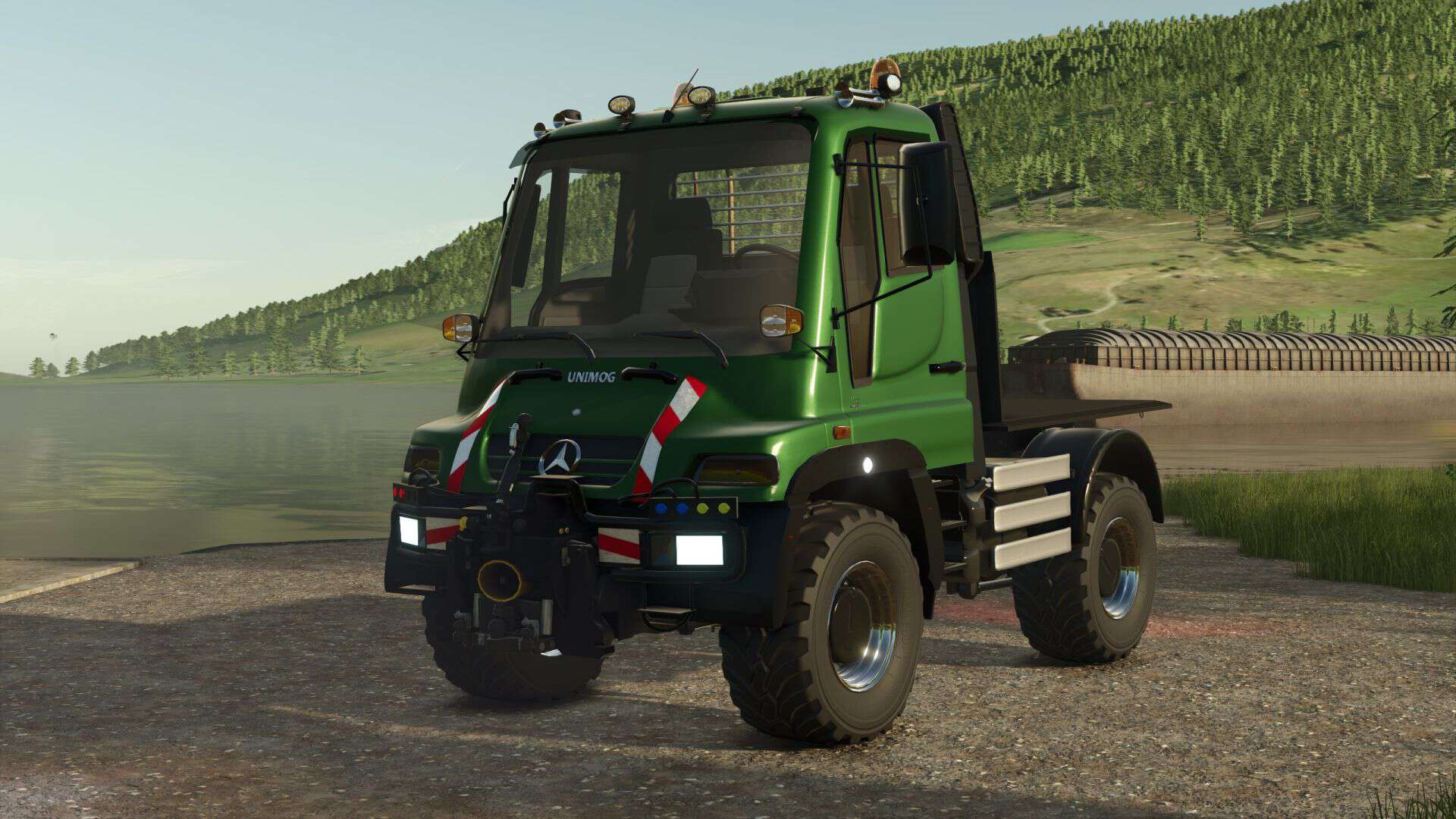Tractor Mercedes-Benz Unimog U 527-535